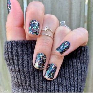 Broadway Glimmer Nail Strips Color Street